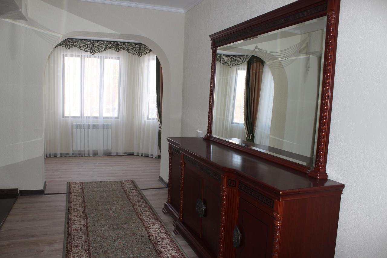 Mount Yard Karakol Hotel Buitenkant foto